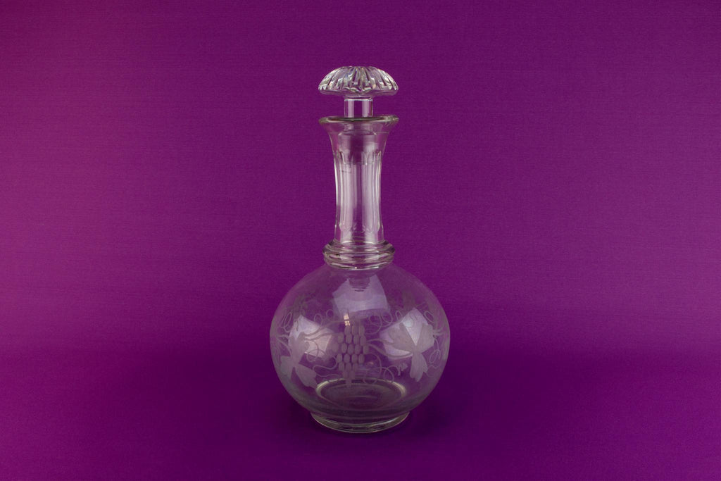 Globular glass wine decanter, English late 19th century