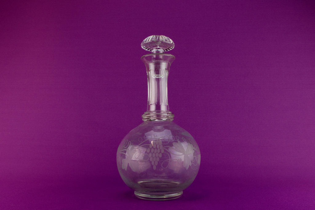 Globular glass wine decanter, English late 19th century
