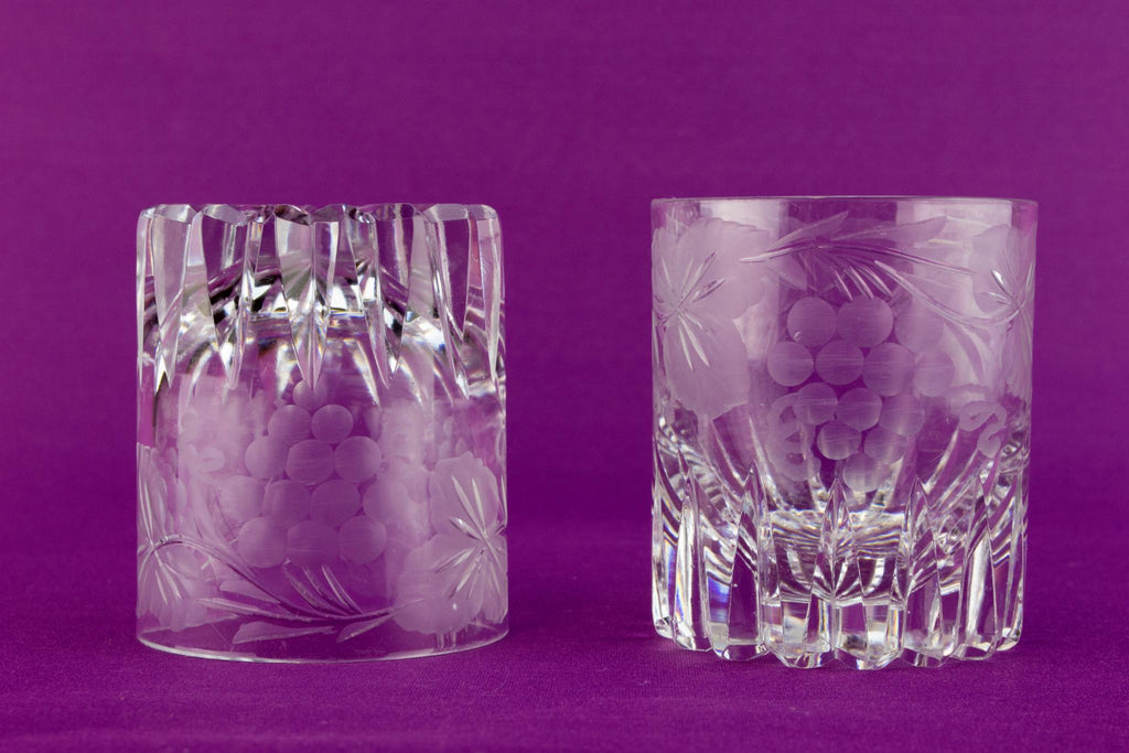 2 small whisky glasses, English mid 20th century