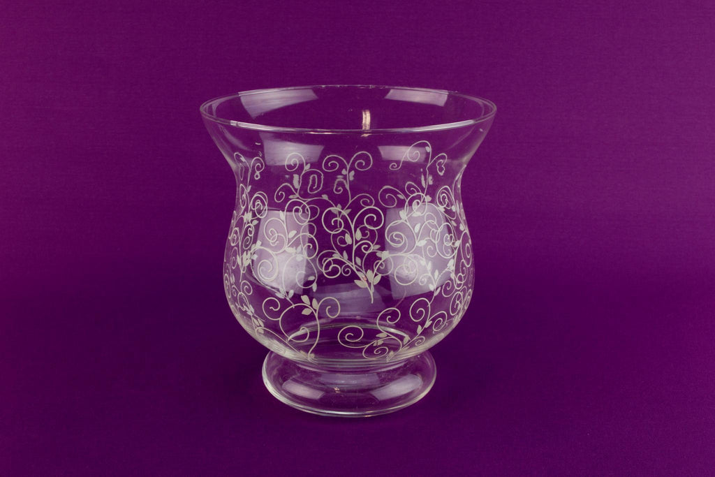 Decorative glass bowl