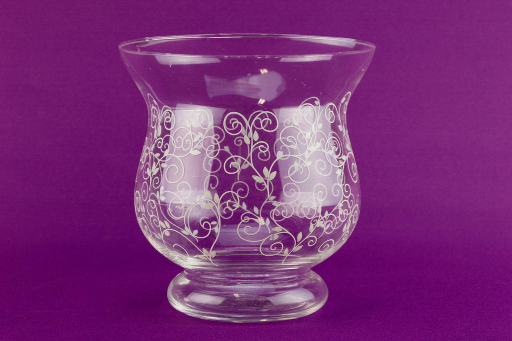 Decorative glass bowl