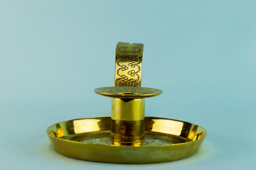 Small brass candlestick with handle, English early 1900s