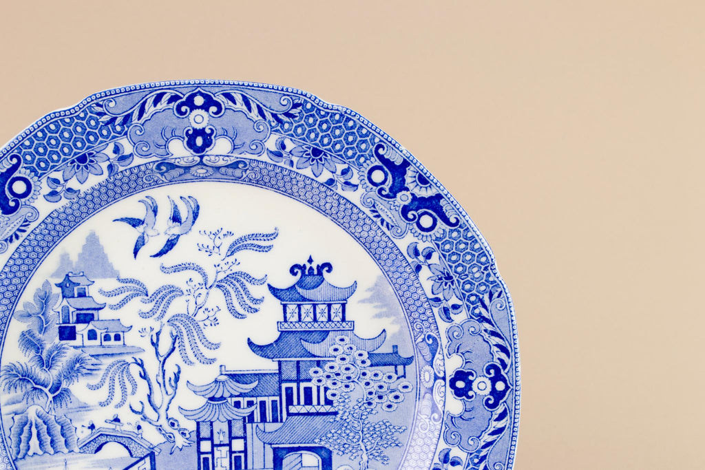 Blue and white willow plate, English 1930s