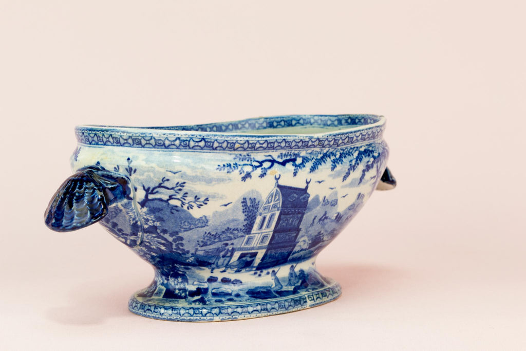 Small blue and white sauce bowl, English early 1800s