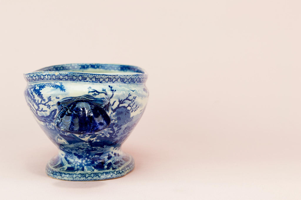 Small blue and white sauce bowl, English early 1800s
