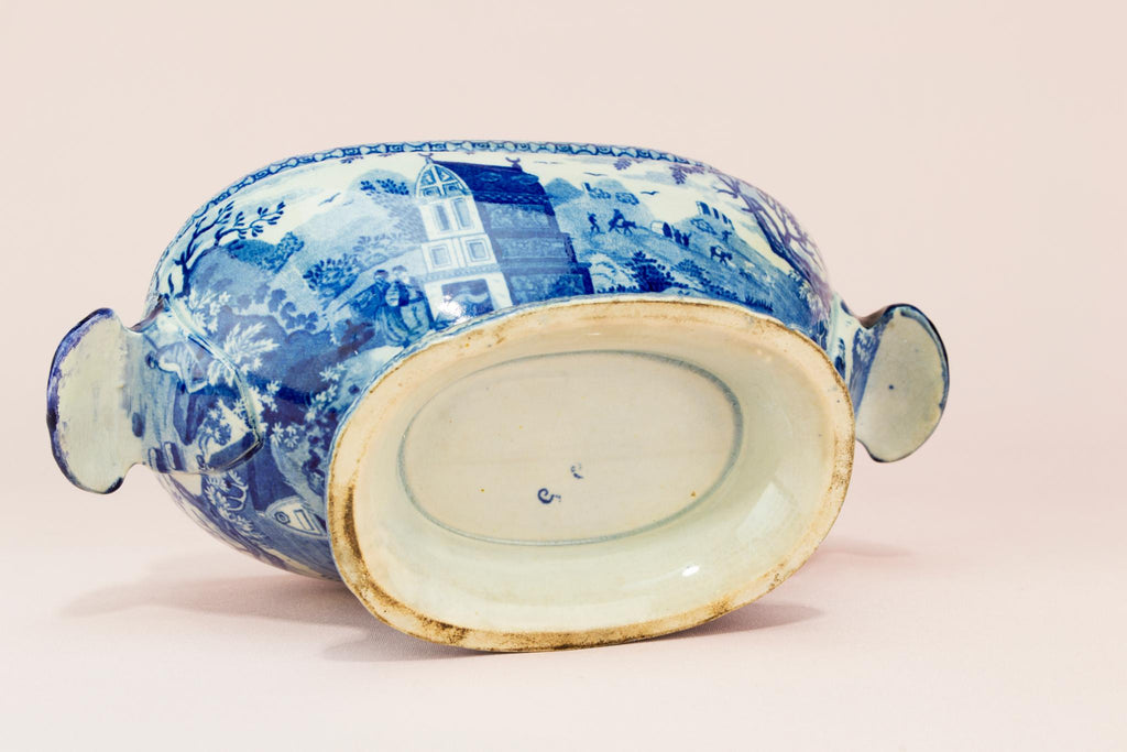 Small blue and white sauce bowl, English early 1800s