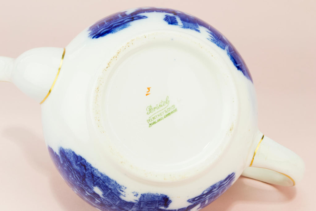 Blue and white willow teapot, English 1930s