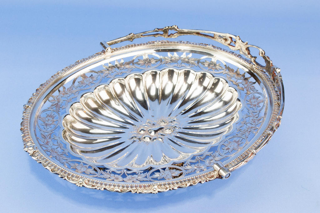 Silver plated fruit basket, English 19th century