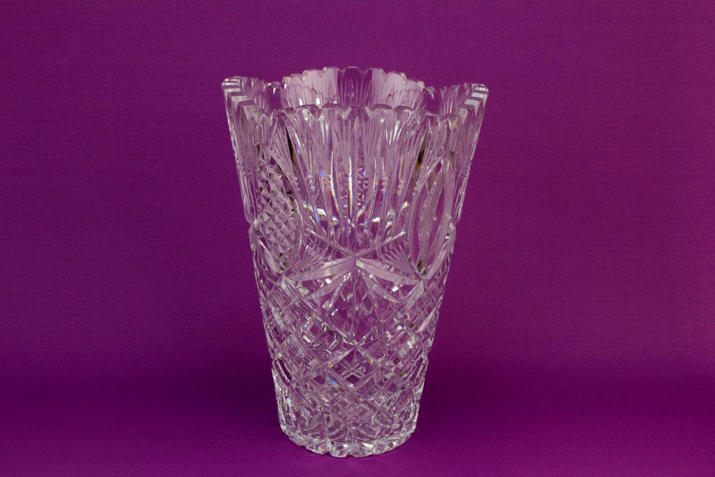Cut crystal glass tapered vase