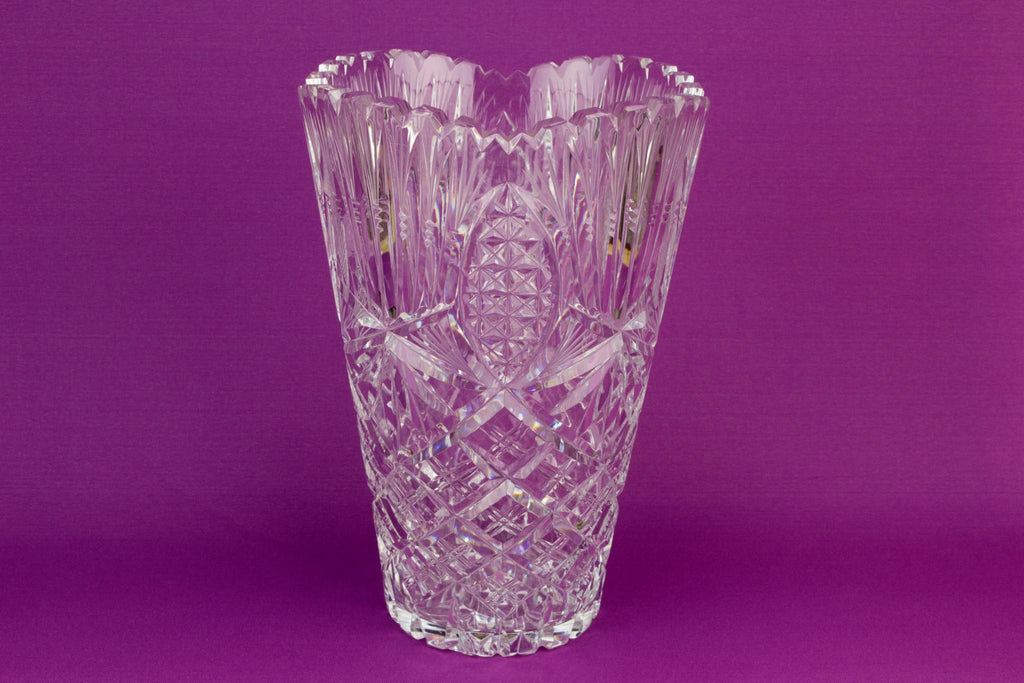 Cut crystal glass tapered vase