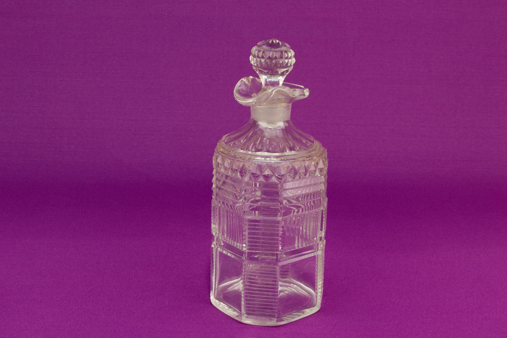 Small Ripple cut glass whisky decanter, English circa 1800