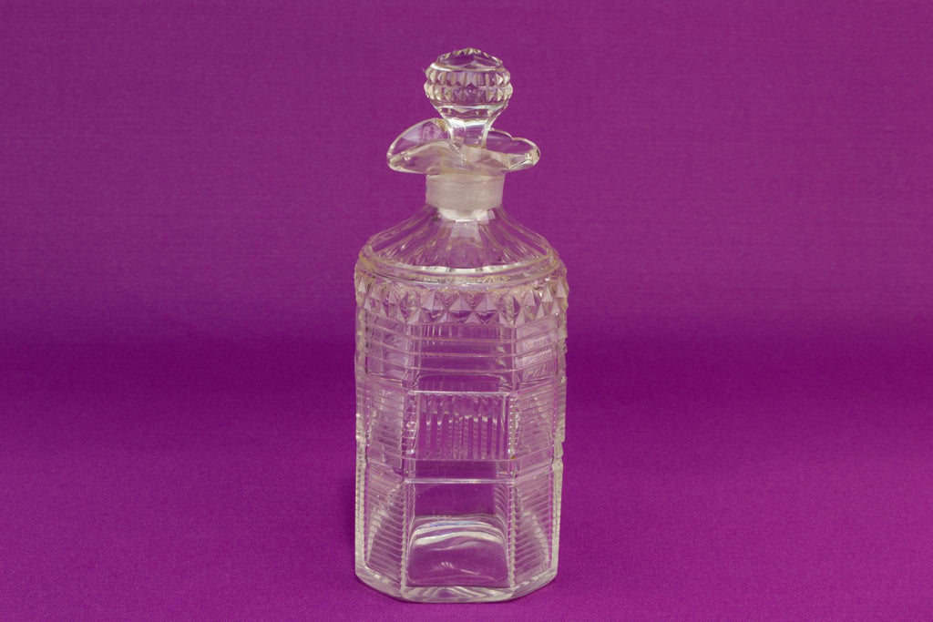 Small Ripple cut glass whisky decanter, English circa 1800