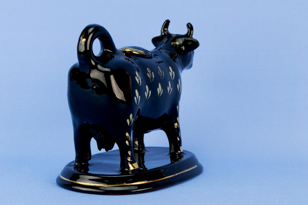 Black cow milk jug, English early 1900s