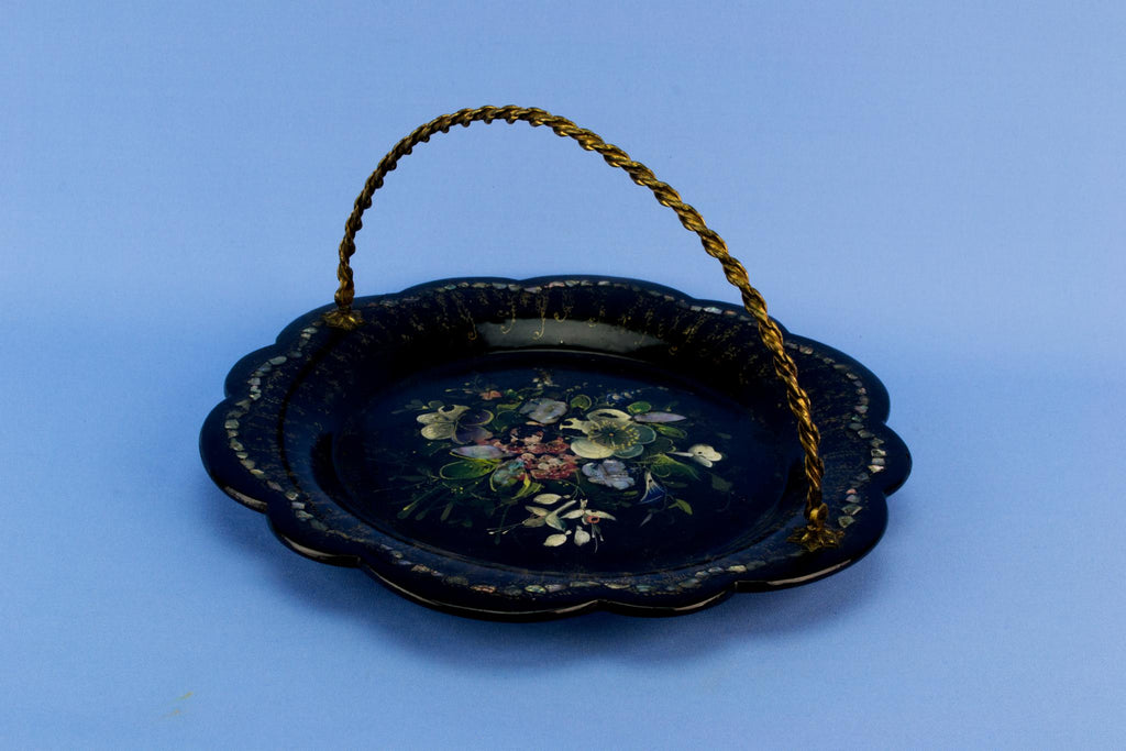 Black papier mache serving dish, English mid 19th century