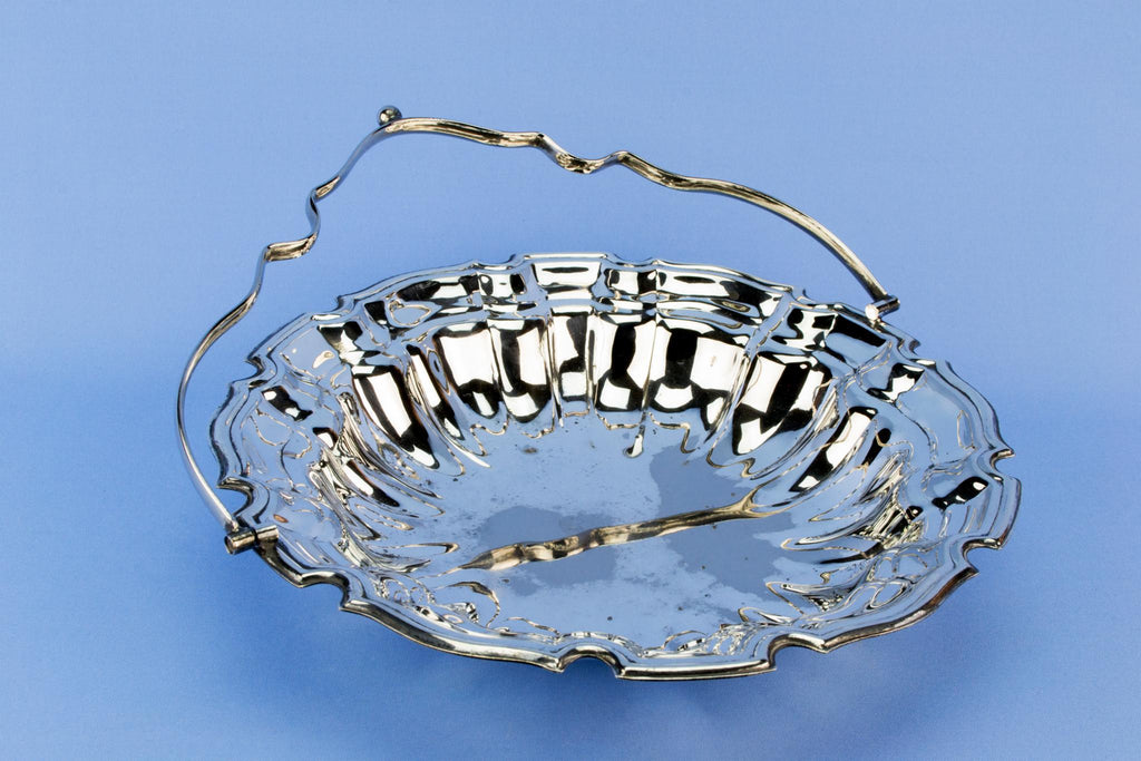 Silver plated fruit serving bowl, English mid 20th century