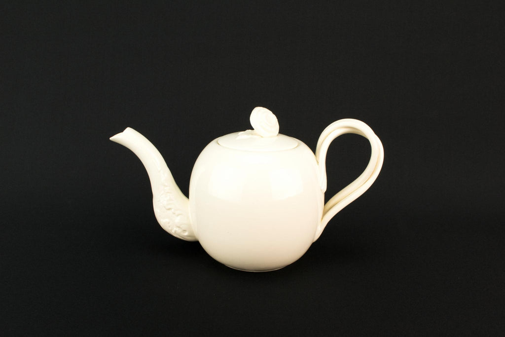 Globular Medium Creamware Teapot, English Second Half of the 20th Century