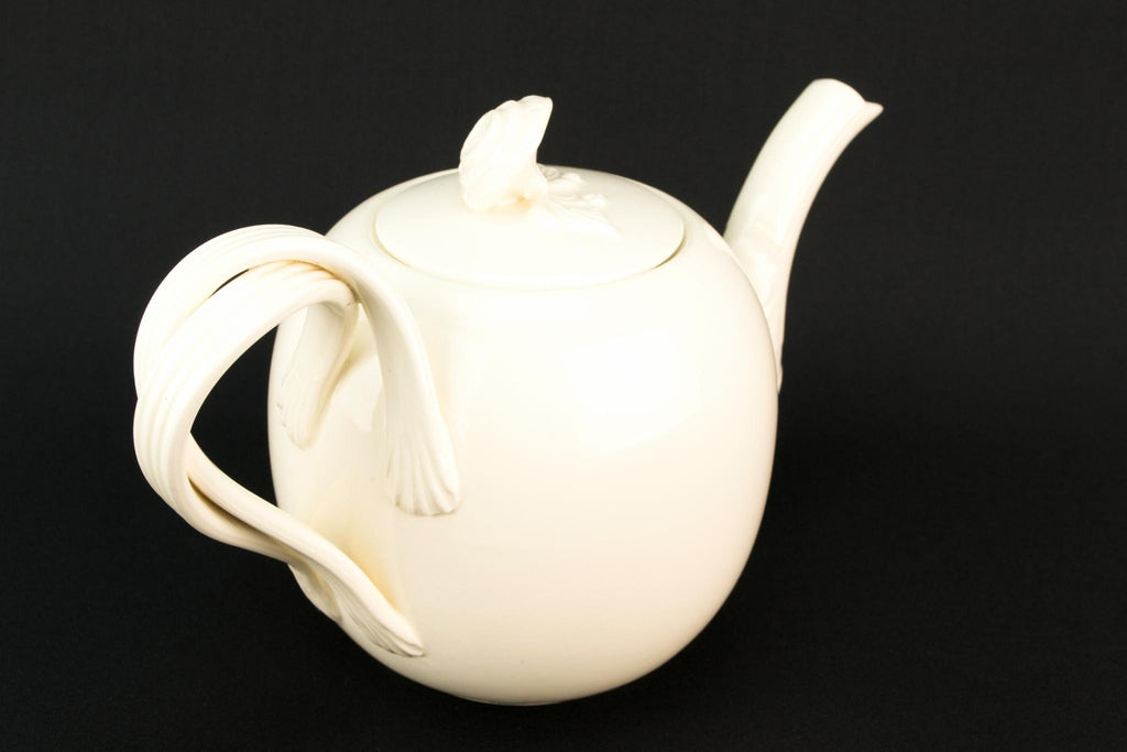 Globular Medium Creamware Teapot, English Second Half of the 20th Century