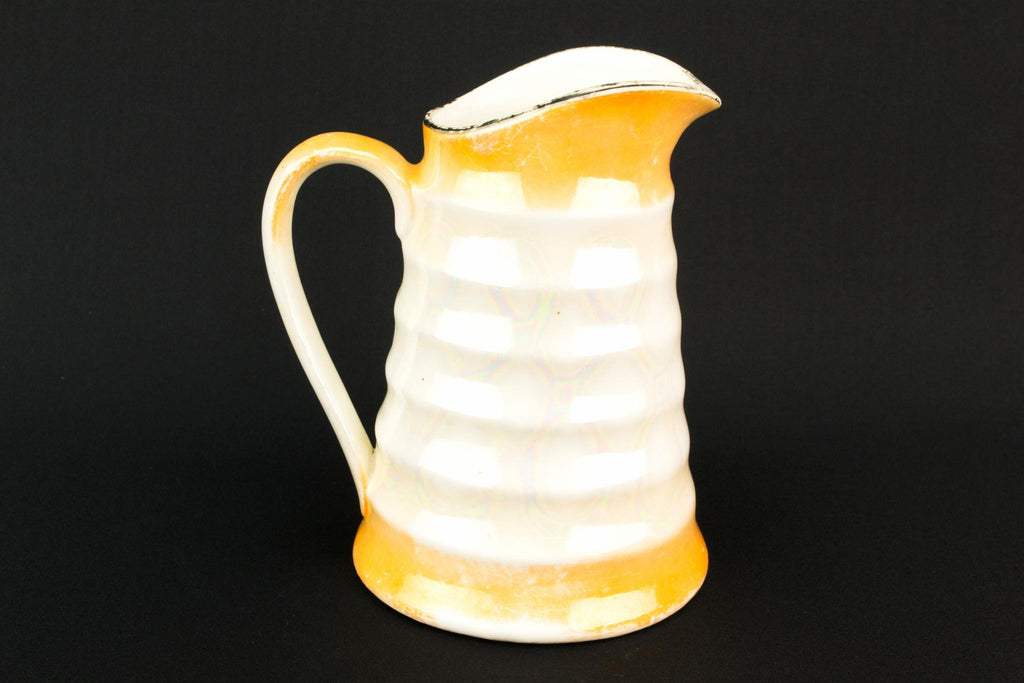 Lustre Medium Mid-Century Modern Jug, Czechoslovakian 1950s