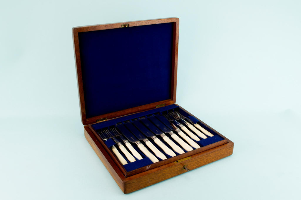 Silver Plated Medium Art Nouveau Cutlery Set, English Early 1900s
