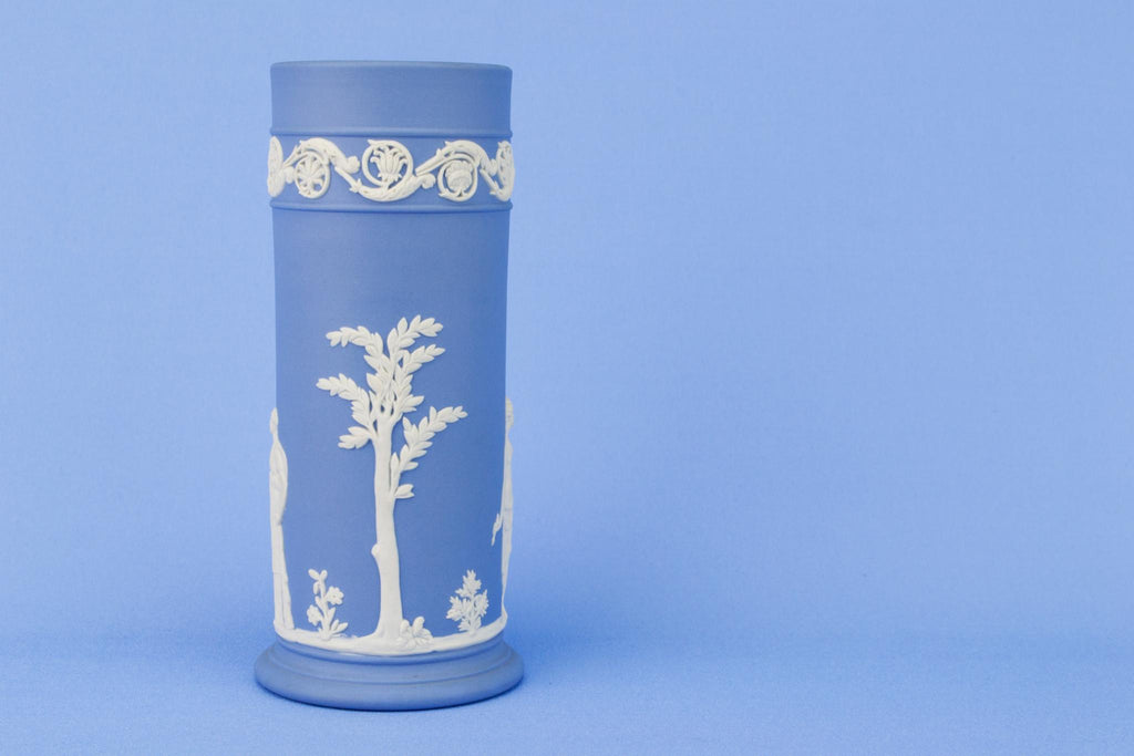 Wedgwood Small Vase in Blue and White Jasperware