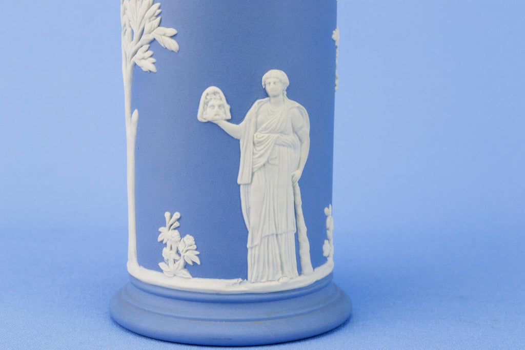 Wedgwood Small Vase in Blue and White Jasperware