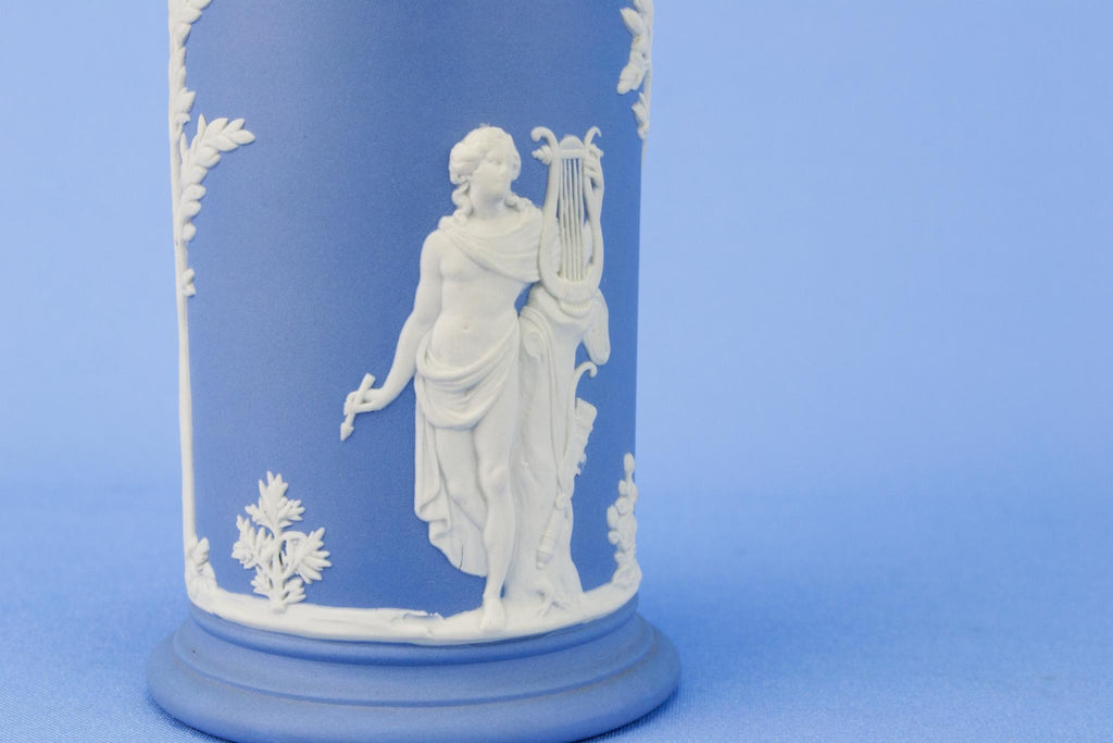 Wedgwood Small Vase in Blue and White Jasperware