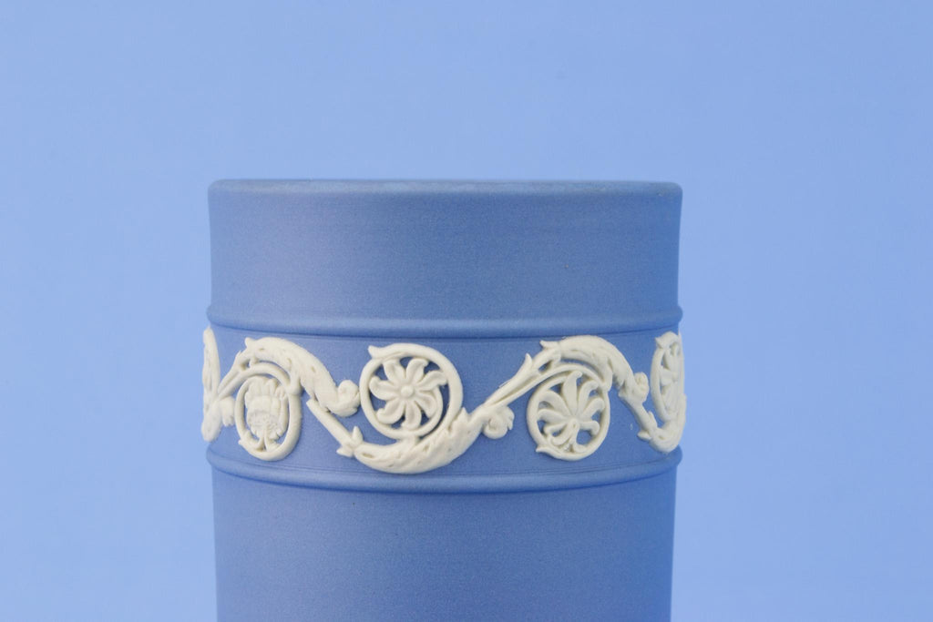 Wedgwood Small Vase in Blue and White Jasperware