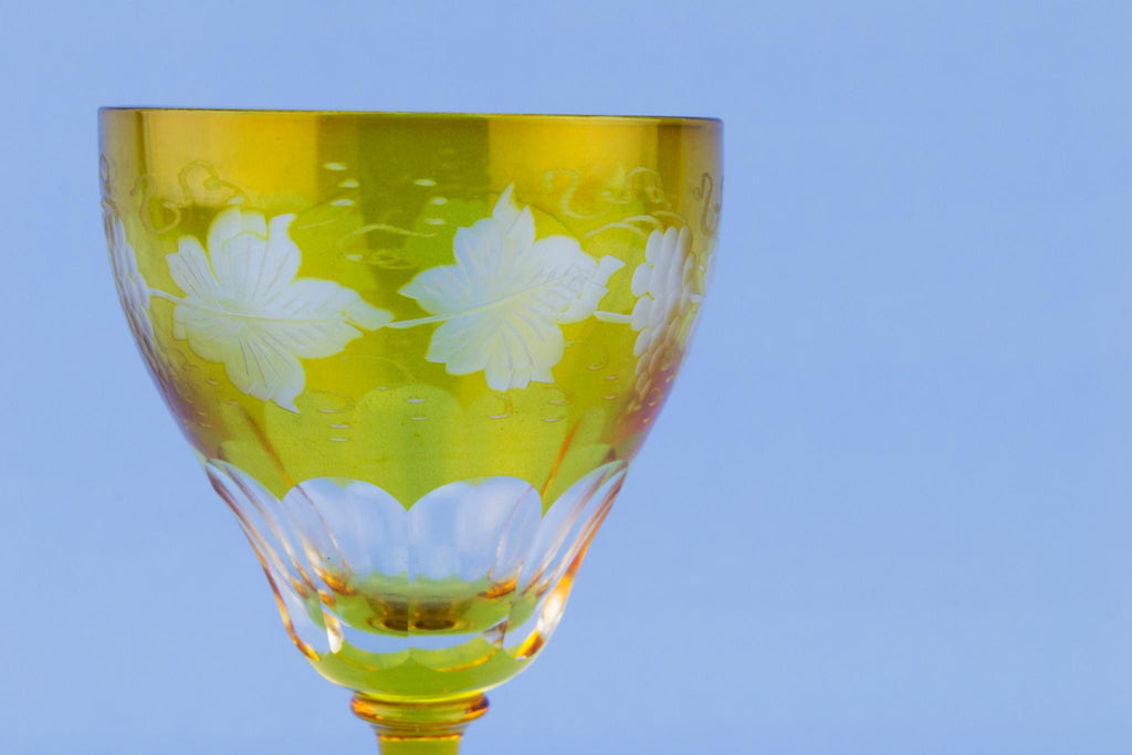 4 Yellow Small Wine Glasses, English 19th Century