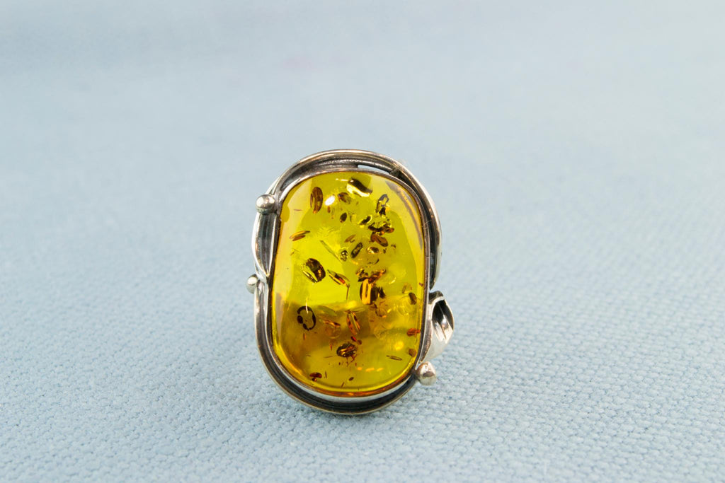 Ring Bright Baltic Amber in Silver Setting