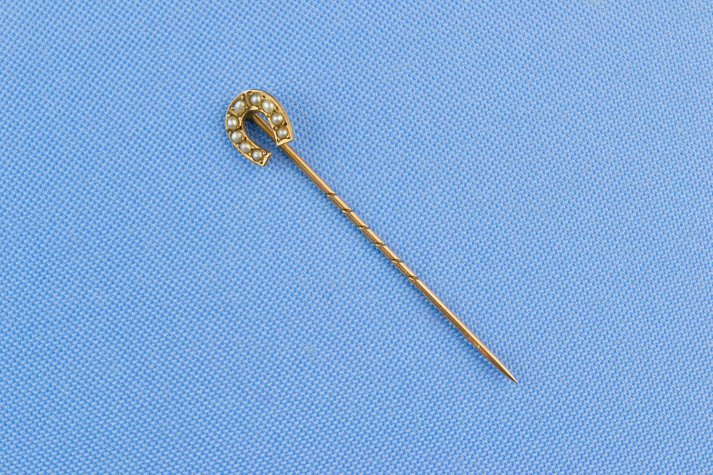 9ct Gold and Pearls Horseshoe Bar Brooch, English Early 1900s