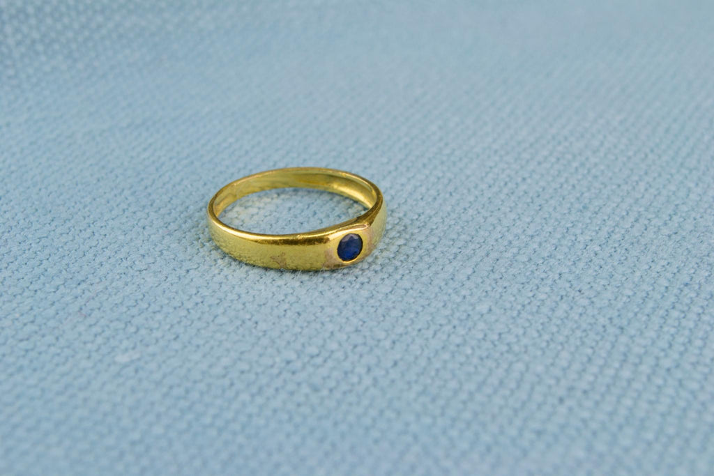 Ring in 18ct Gold and Sapphire Stone