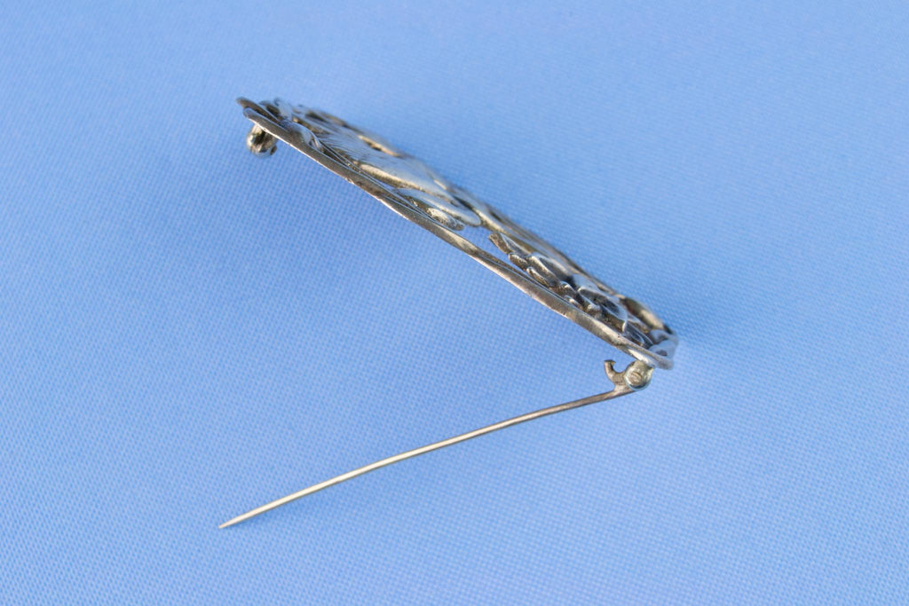 Art Nouveau Silver Brooch, English Early 1900s