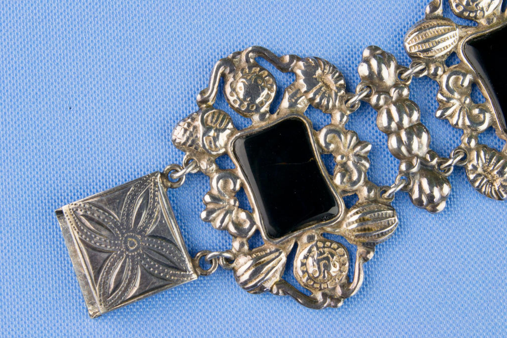 Georgian Silver and Onyx Bracelet, English circa 1800