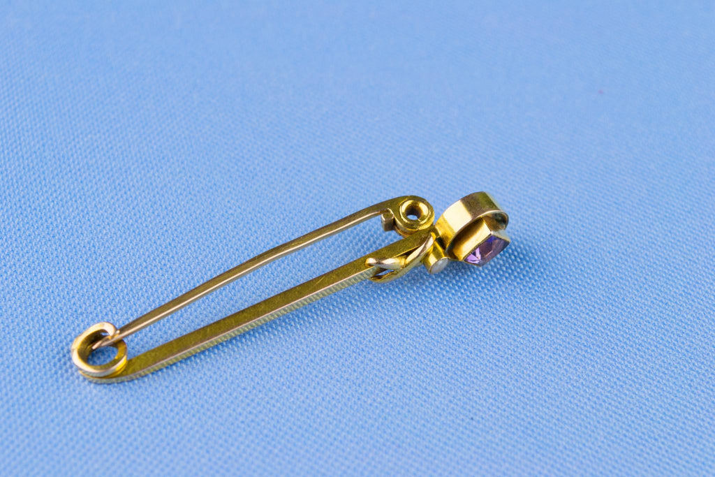 Brooch 9ct Gold Amethyst and Pearl, English Early 1900s