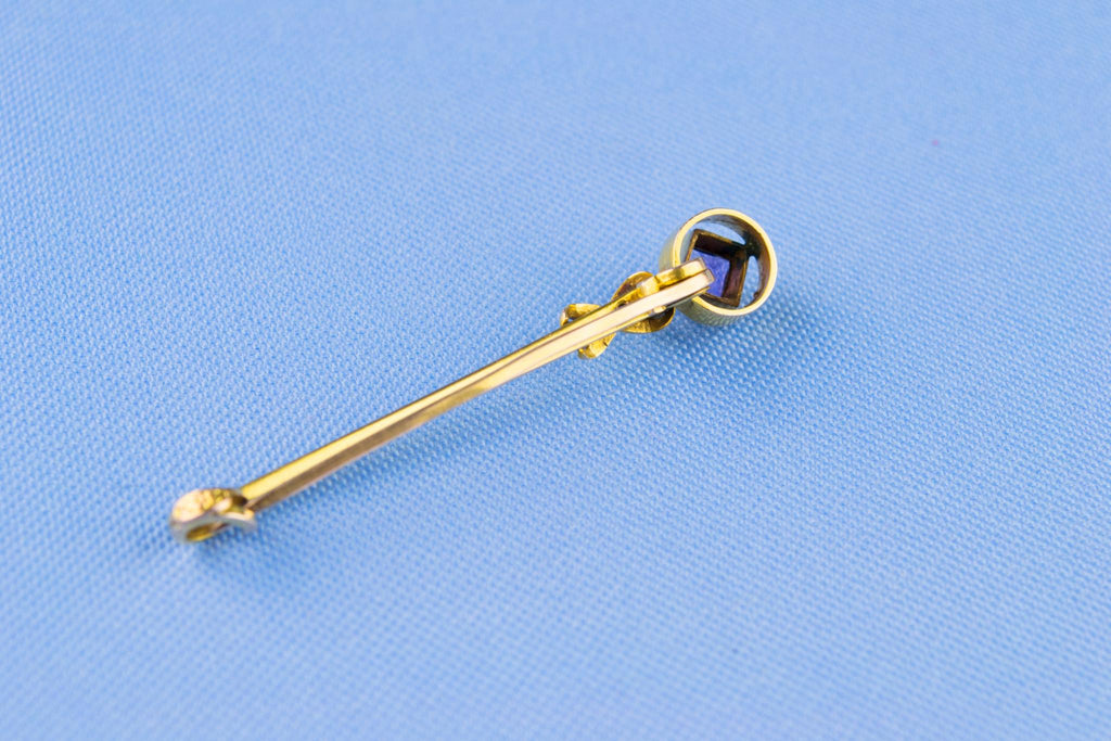 Brooch 9ct Gold Amethyst and Pearl, English Early 1900s