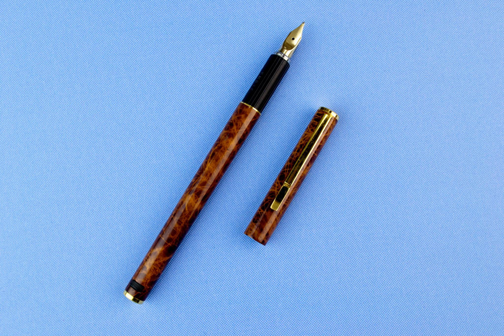 Fountain Pen Hastil by Aurora 14ct Gold, Italian 1970s