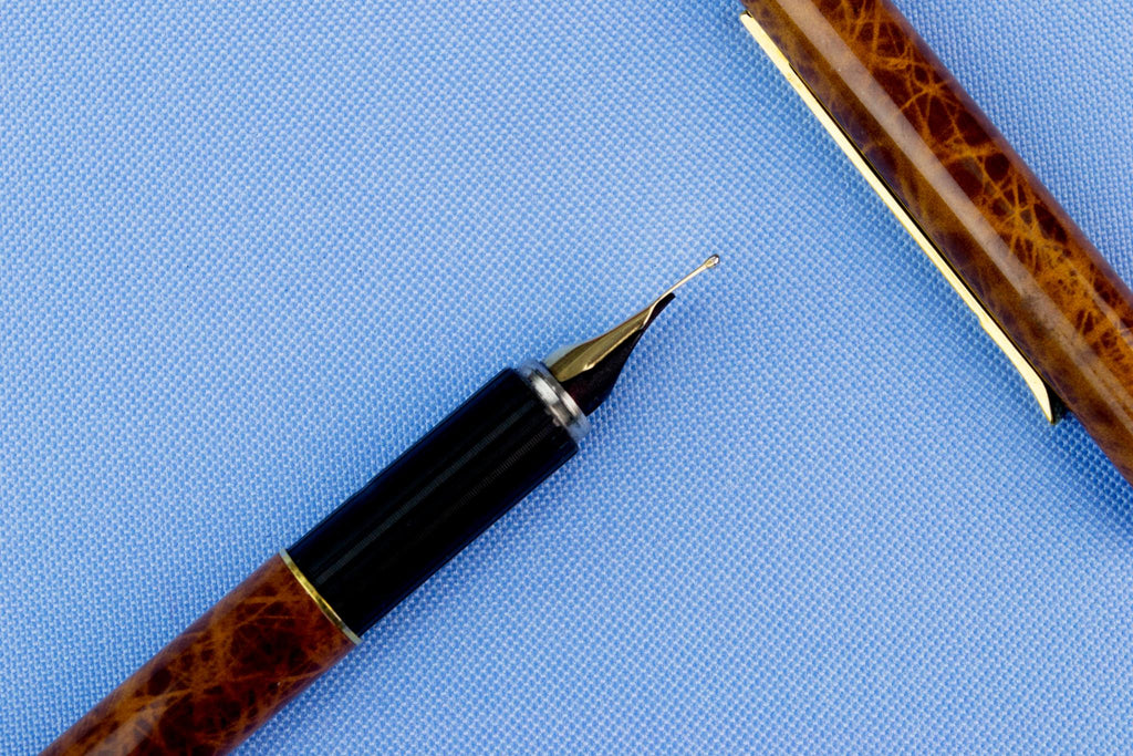 Fountain Pen Hastil by Aurora 14ct Gold, Italian 1970s