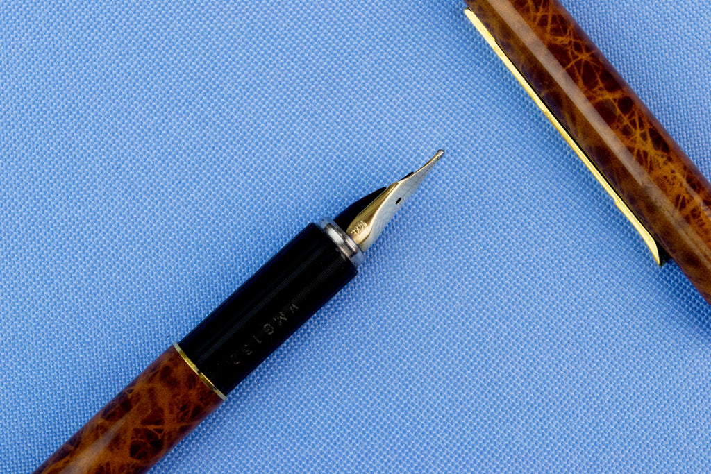 Fountain Pen Hastil by Aurora 14ct Gold, Italian 1970s