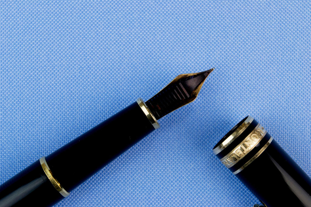 Mont Blanc Fountain Pen Meisterstuck 145 Classique in a Box