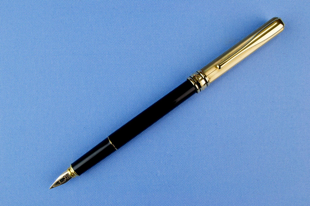 Aurora Sterling Silver Fountain Pen 14ct Gold