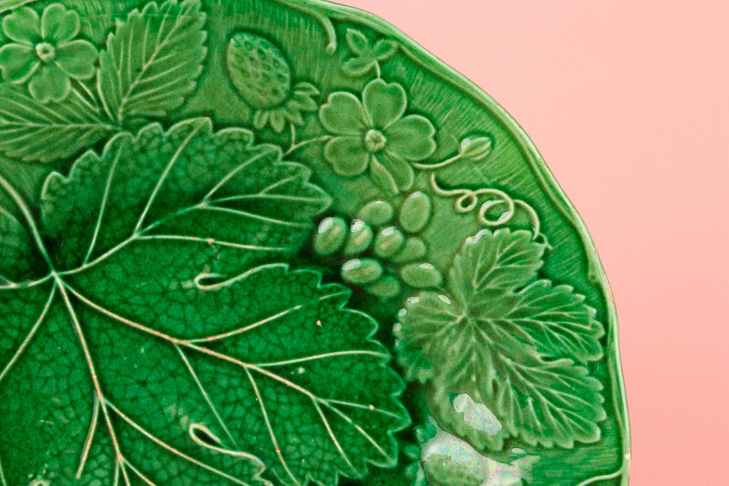 Green Majolica Serving Dish, English Victorian 19th Century