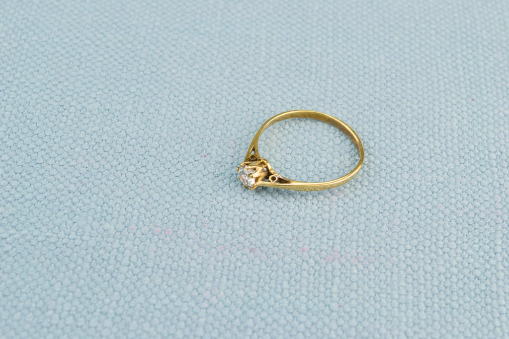 Solitaire Ring in 9ct Gold with CZ