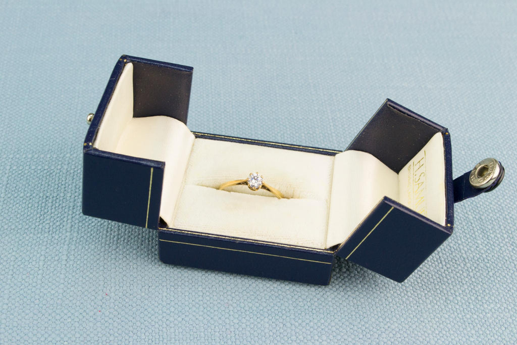Solitaire Ring in 9ct Gold with CZ