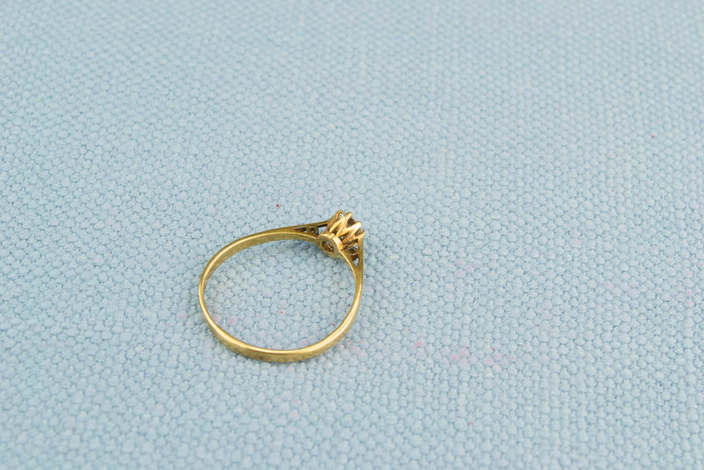 Solitaire Ring in 9ct Gold with CZ
