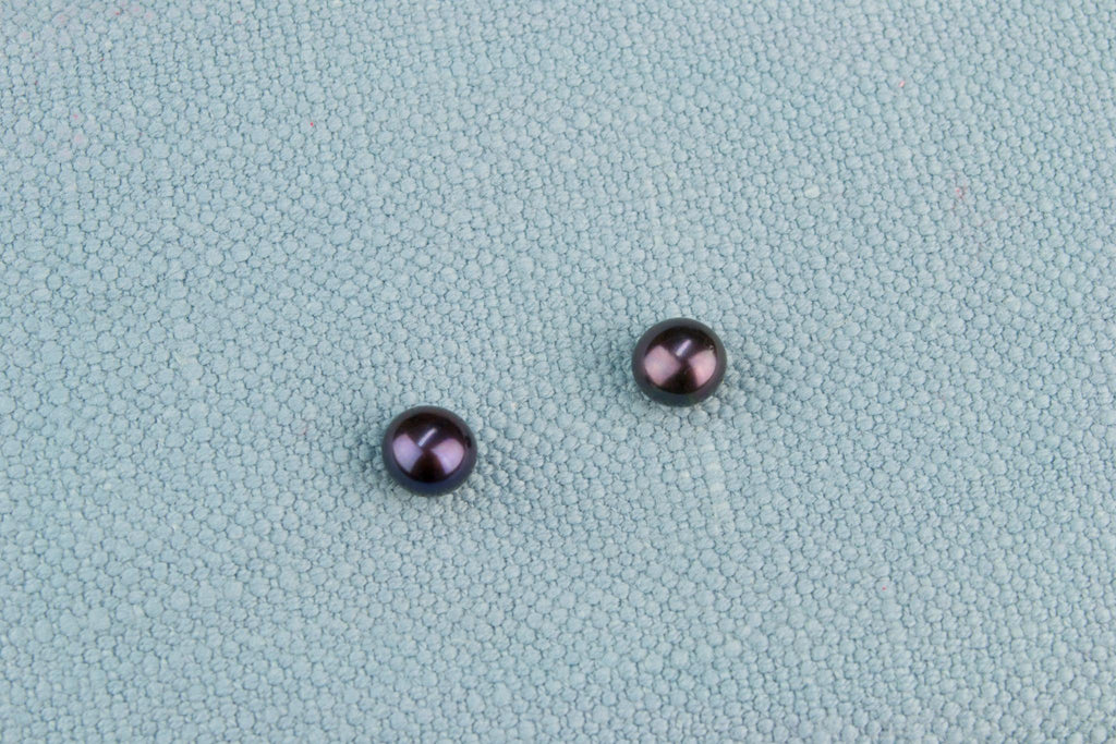 Black Pearl & Silver Stud Earrings