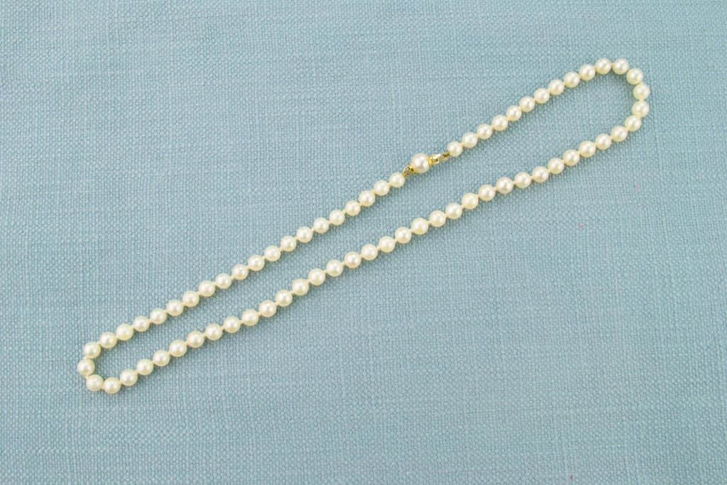 Cultured Pearl Necklace