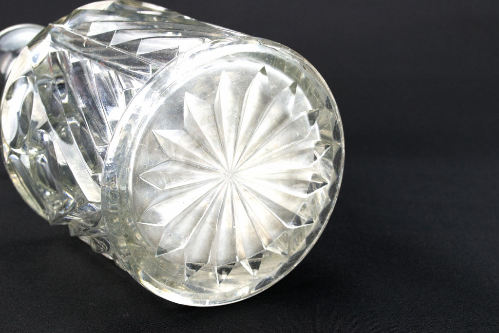 Dessert Wine decanter in Moulded Glass, English 19th Century