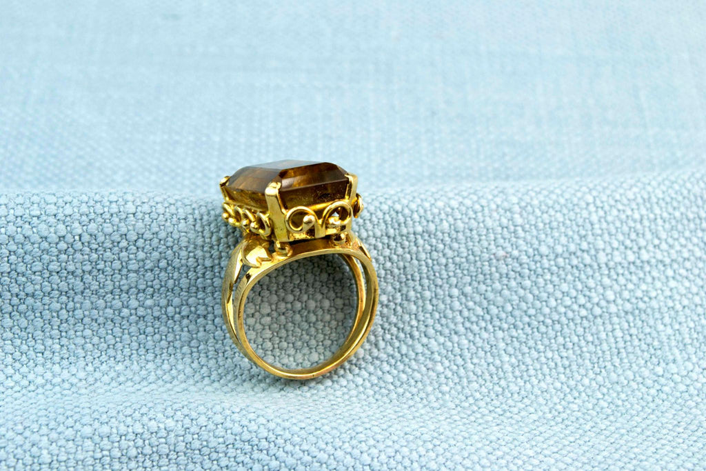 18ct Gold Ring with Cushion Cut Citrine