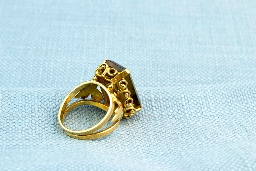 18ct Gold Ring with Cushion Cut Citrine