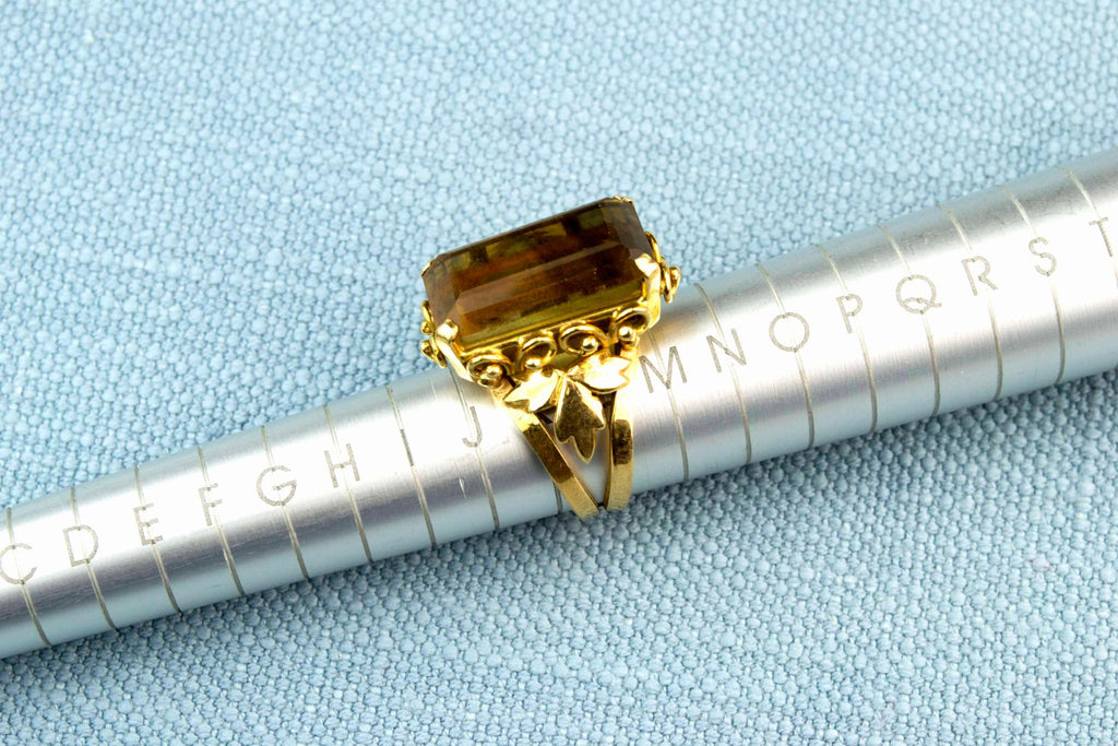 18ct Gold Ring with Cushion Cut Citrine